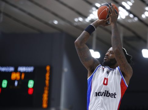Ουλμ- Πανιώνιος 103- 96: Πάλεψαν, αλλά δεν τα κατάφεραν οι κυανέρυθροι