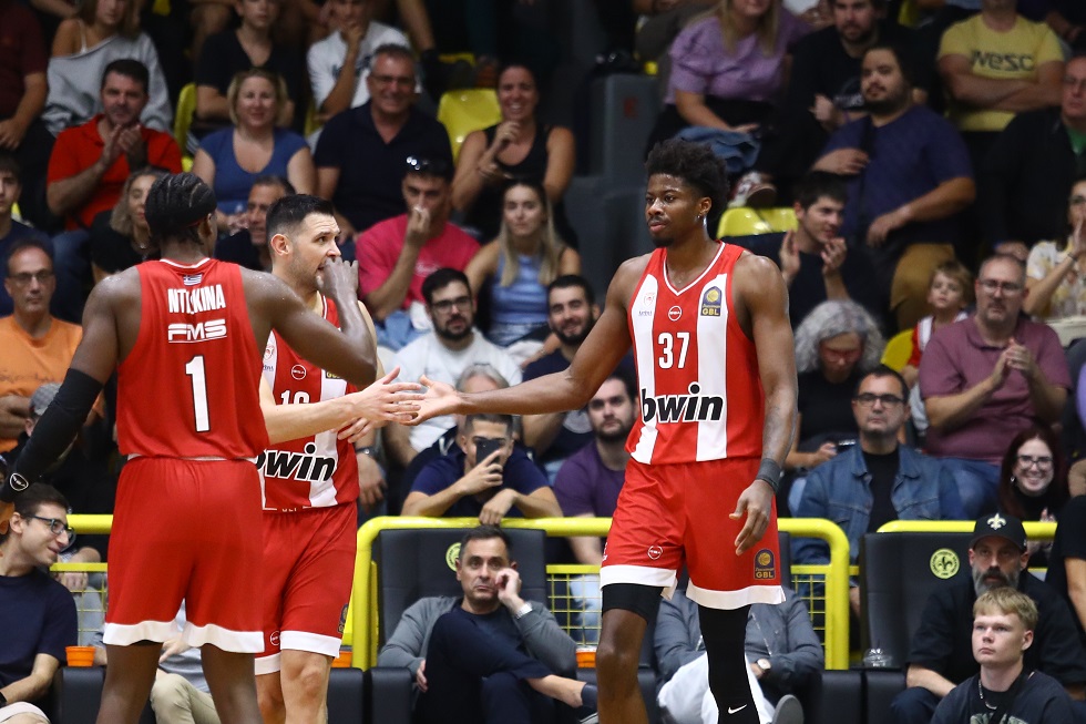 Μαρούσι – Ολυμπιακός 81-100: Πρεμιέρα με «κατοστάρα» και «διψήφιο» Νιλικίνα