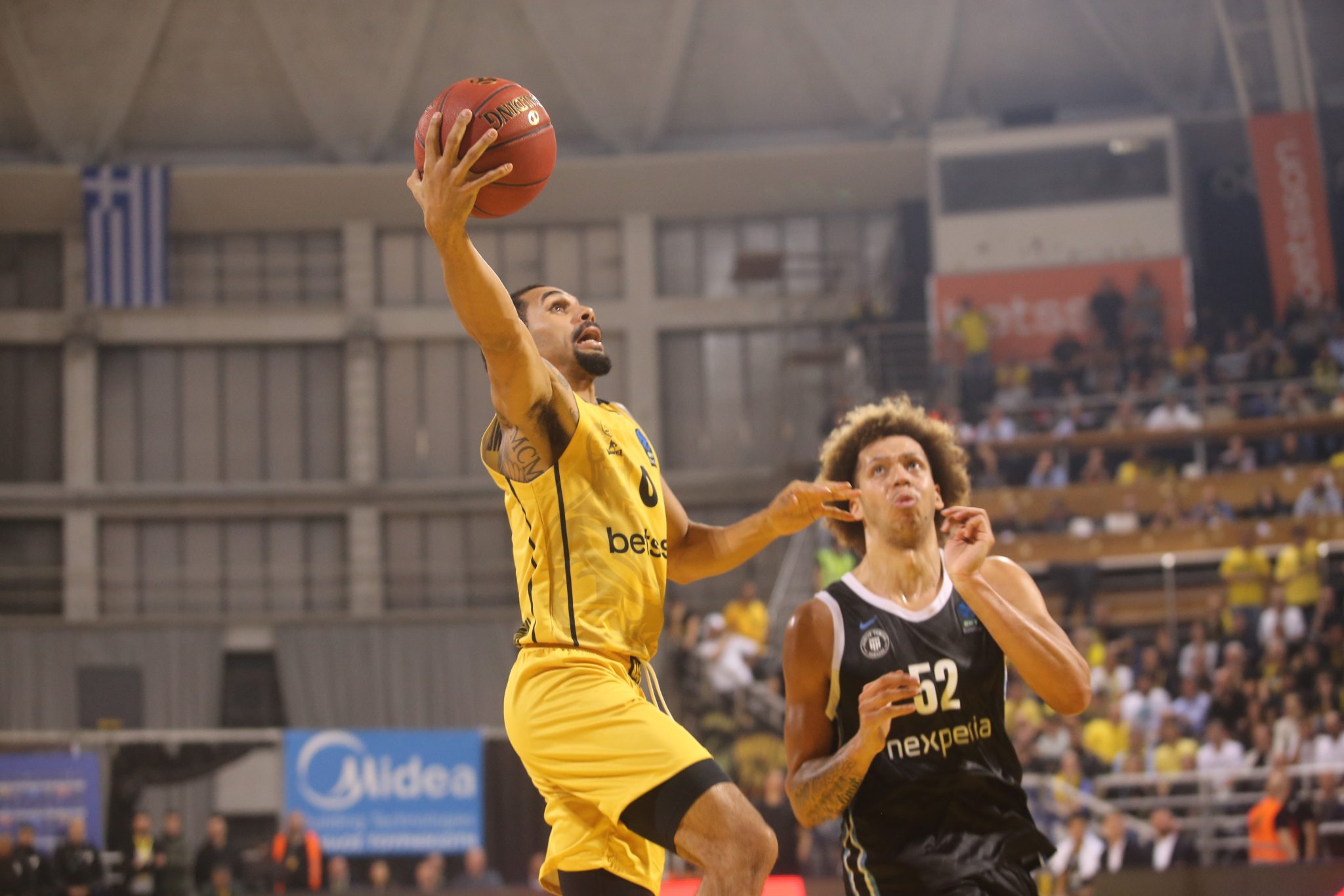 Άρης Betsson – Αμβούργο 98-76: Αυτοκρατορική βραδιά με Σιάο και Γκάλη