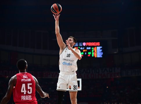 Η απάντηση του Πετρούσεφ στις αποδοκιμασίες στο ΣΕΦ
