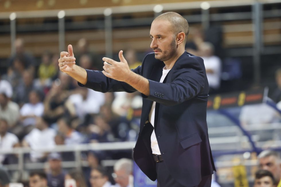 Κάραϊτσιτς: «Έπαιξε καλύτερα και πιο σκληρά από εμάς ο Κολοσσός και άξιζε να κερδίσει»