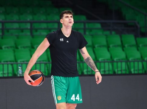 Μήτογλου: «Τα παιχνίδια κόντρα στον Ολυμπιακό έχουν μεγάλη βαρύτητα αλλά δεν μπορείς να τα αφήνεις να σε επηρεάζουν»