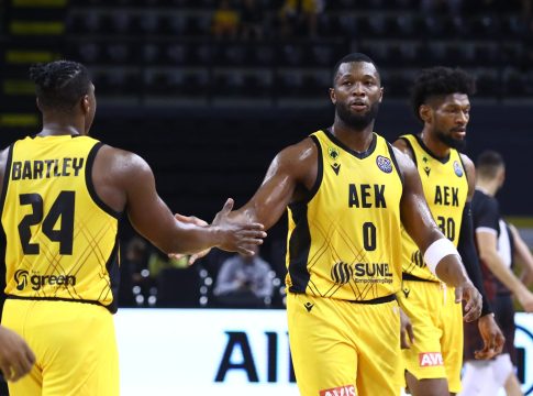 ΑΕΚ – Σολνόκι 91-77: «Καθάρισε» του Ούγγρους και πάει φουλ για πρωτιά η Ένωση