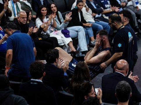 Το μήνυμα της Φενέρμπαχτσε για τον τραυματισμό του Παπαγιάννη