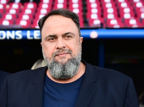 Δίπλα στον Ολυμπιακό ο Βαγγέλης Μαρινάκης για το μεγάλο ματς με την Μπαρτσελόνα (vid)