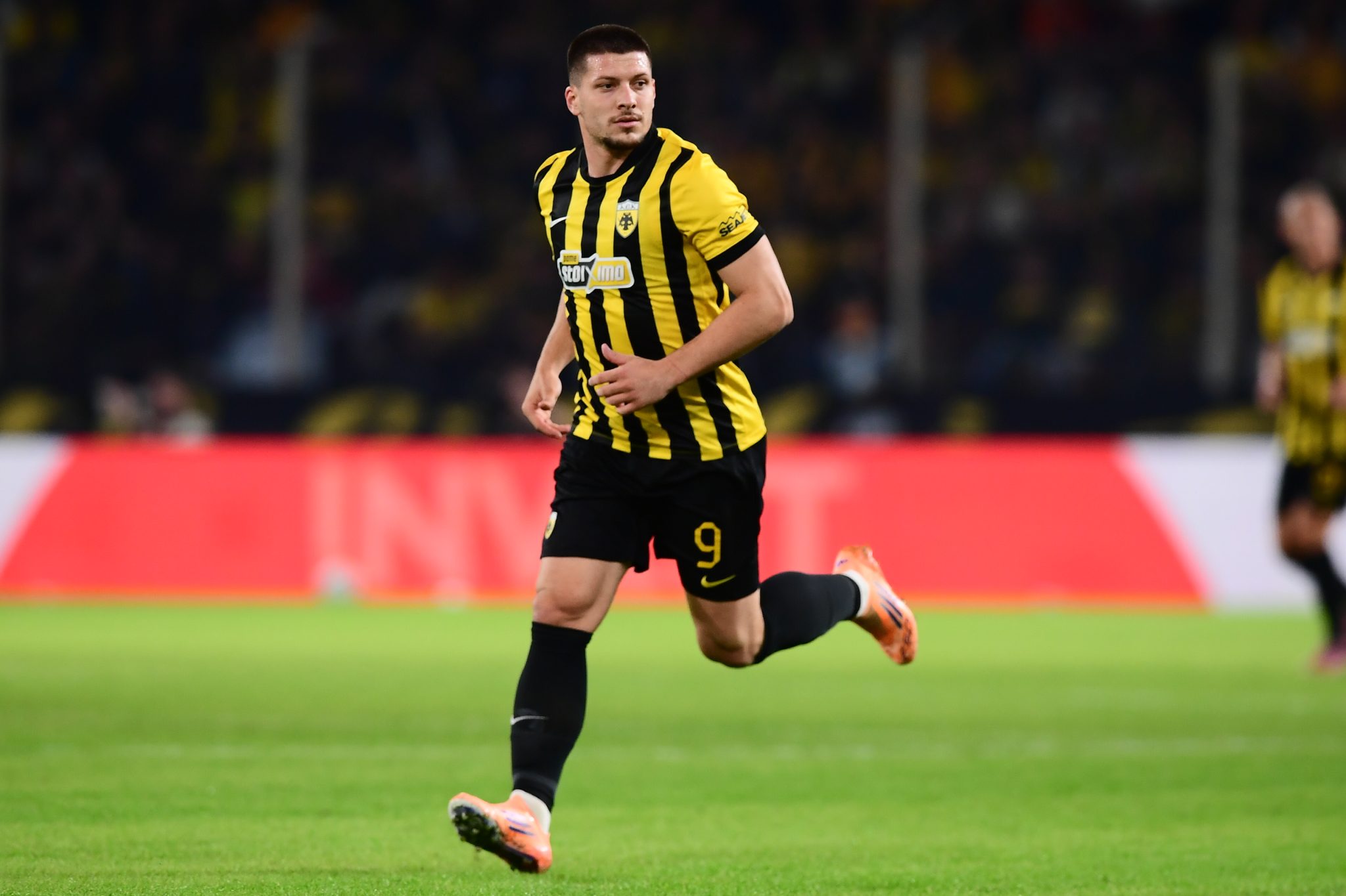 Αγωνία στην ΑΕΚ για Γιόβιτς – Σήμερα τα αποτελέσματα των εξετάσεων