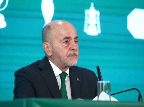 Αλαφούζος: «Ξεκάθαρος στόχος η επιστροφή στην κορυφή» – Τι είπε για Μπενίτεθ, Παπαδημητρίου και Μπαλντίνι