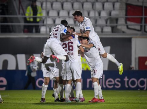Πανσερραϊκός – ΑΕΛ Novibet 0-2: «Καθάρισε» τον Σερραίους και πήρε την πρώτη της νίκη