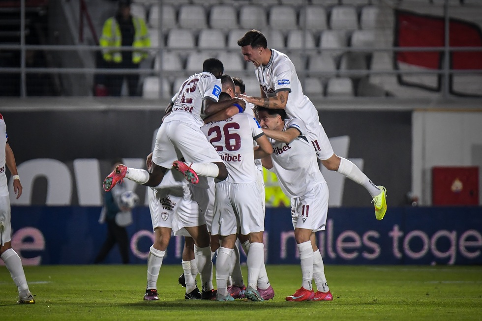 Πανσερραϊκός – ΑΕΛ Novibet 0-2: «Καθάρισε» τον Σερραίους και πήρε την πρώτη της νίκη