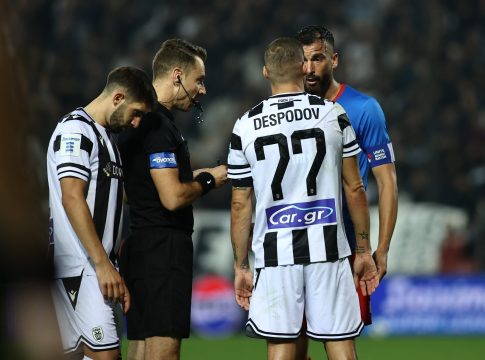 «Σωσίβια» των διαιτητών σε Παναθηναϊκό και ΠΑΟΚ