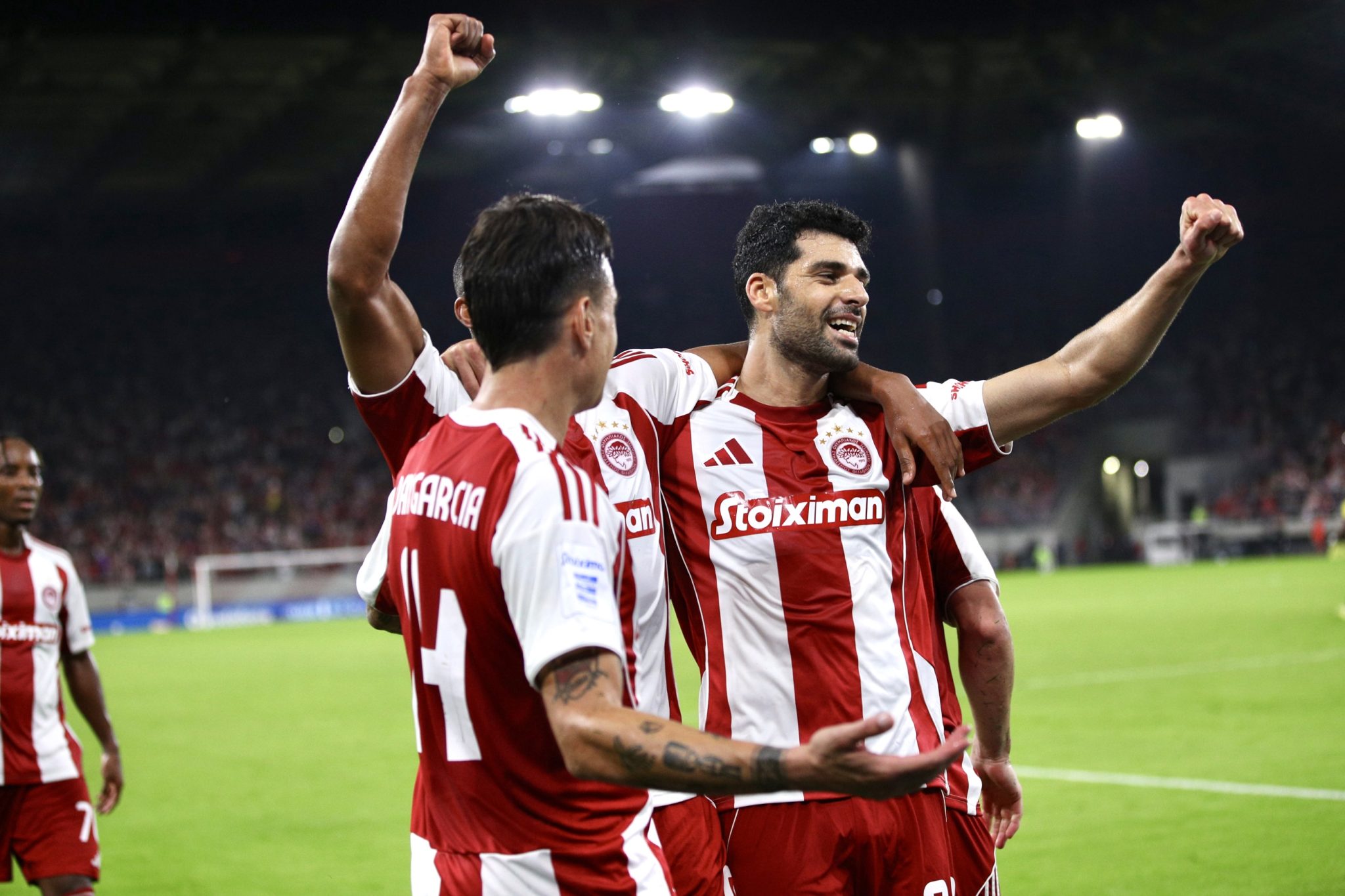 Superleague: Το ξεκάθαρο φαβορί και οι… άλλοι