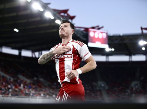 Ανοίγει το σκορ με κεφαλιά του Μπιανκόν ο Ολυμπιακός (vid)