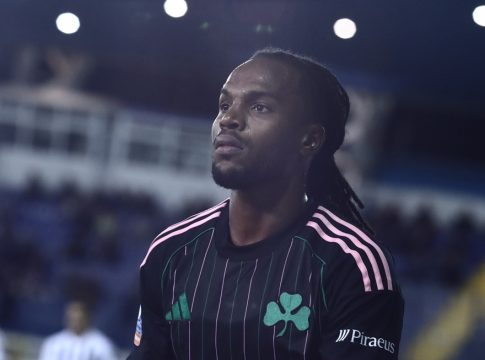 Νέο πρόβλημα με Ρενάτο στον Παναθηναϊκό, έγινε αλλαγή στο ημίχρονο