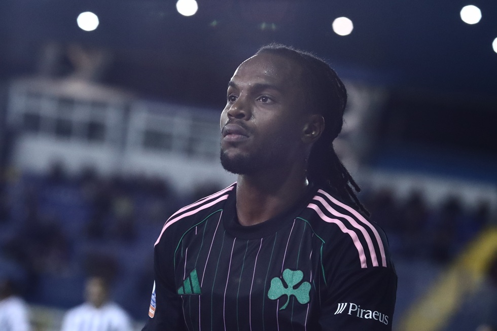 Νέο πρόβλημα με Ρενάτο στον Παναθηναϊκό, έγινε αλλαγή στο ημίχρονο