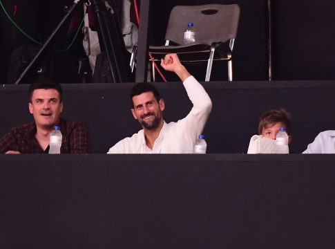 «Τρέλα» Τζόκοβιτς με τον Ολυμπιακό: Τραγούδησε ξανά σύνθημα των ερυθρόλευκων (vid)