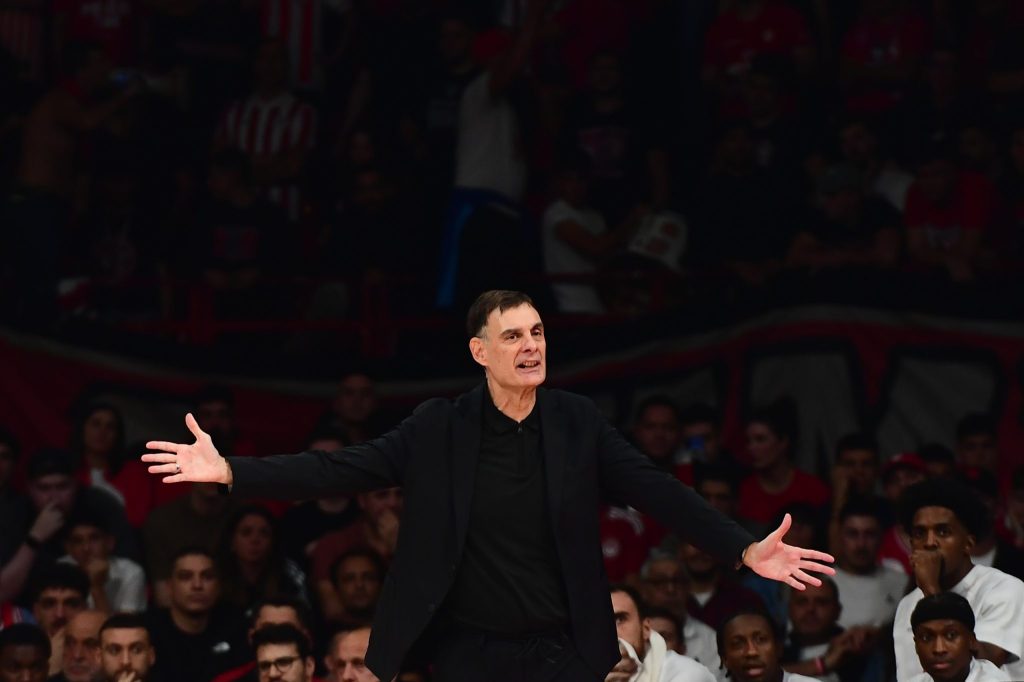 Χαμός στο ΣΕΦ: Ένταση μεταξύ Σπανούλη, Μπαρτζώκα και Ντόρσεϊ