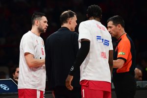 Η κρίσιμη βολή του Ντόρσεϊ και το λάθος των διαιτητών: Γιατί δεν είδαν το instant replay (vid)