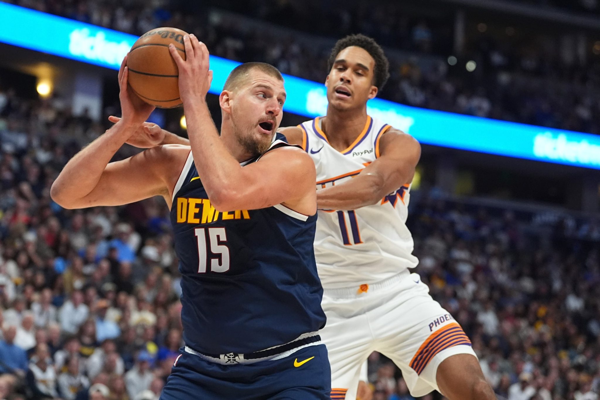 Χαλαρό «triple-double» για τον Γιόκιτς κόντρα στους Σανς (133-111) – Έκαναν το 3/3 οι Θάντερ απέναντι στους Χοκς (117-100)