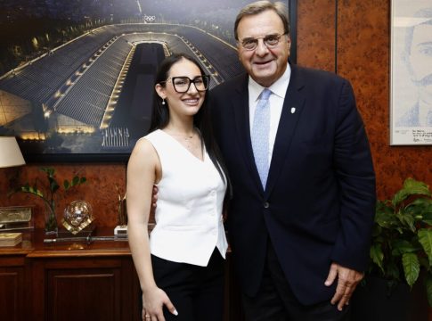 Κλαυδία: Με την Αστερομάτα στην Τελετή Παράδοσης της Ολυμπιακής Φλόγας