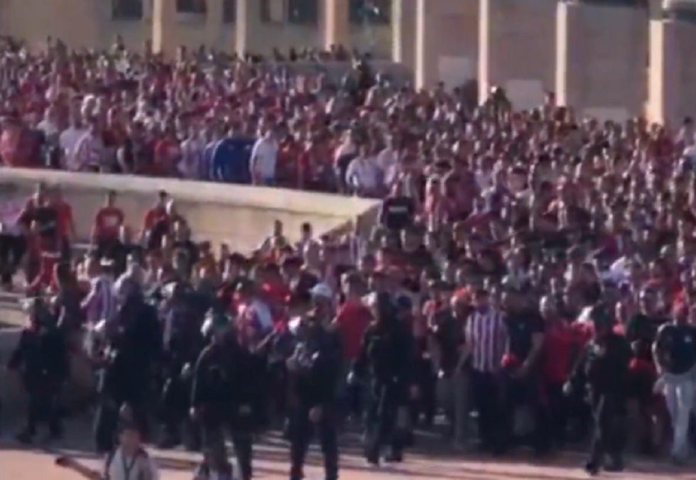 Marca: «Ελληνική ‘εισβολή’ στο Μονζουίκ» (vid)