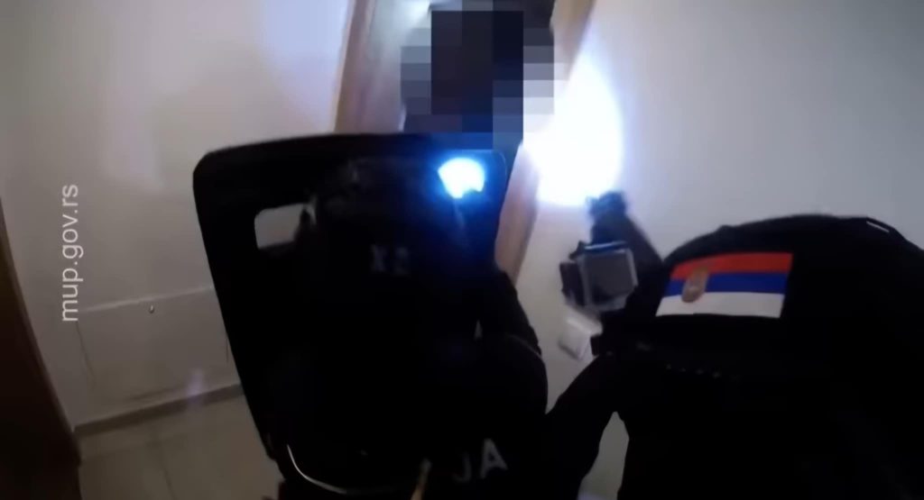 Βίντεο από την επιχείρηση της αστυνομίας στο σπίτι του διαιτητή της Euroleague, Ούρους Νίκολιτς (vid)