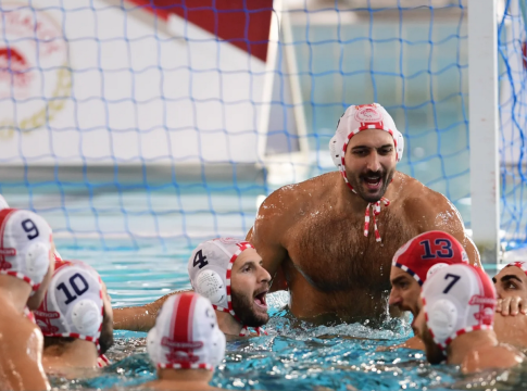 Ολυμπιακός – ΟΦΘ 29-4: Εύκολη νίκη για τους ερυθρόλευκους και τώρα… Βάσας