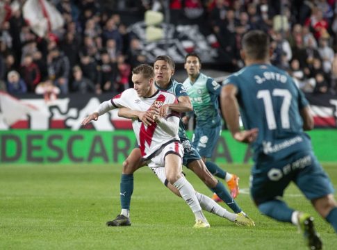 Ράγιο Βαγεκάνο – Αλαβές 1-0: Την… ξέρανε στο 90′ και συνεχίζει ακάθεκτη