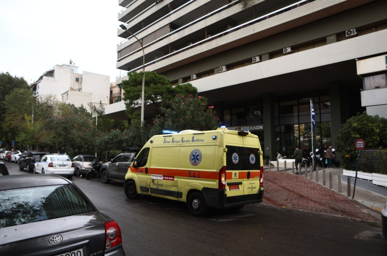 Άνδρας έπεσε από τον 24ο όροφο του πύργου «Απόλλων» και σκοτώθηκε (pics+vids)