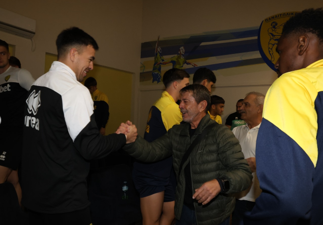 Παναιτωλικός: Ο Πετράκης αποχαιρέτησε τους παίκτες του (pics, vid)