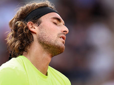 Δεν θα αγωνιστεί στο τουρνουά της Αθήνας ο Τσιτσιπάς