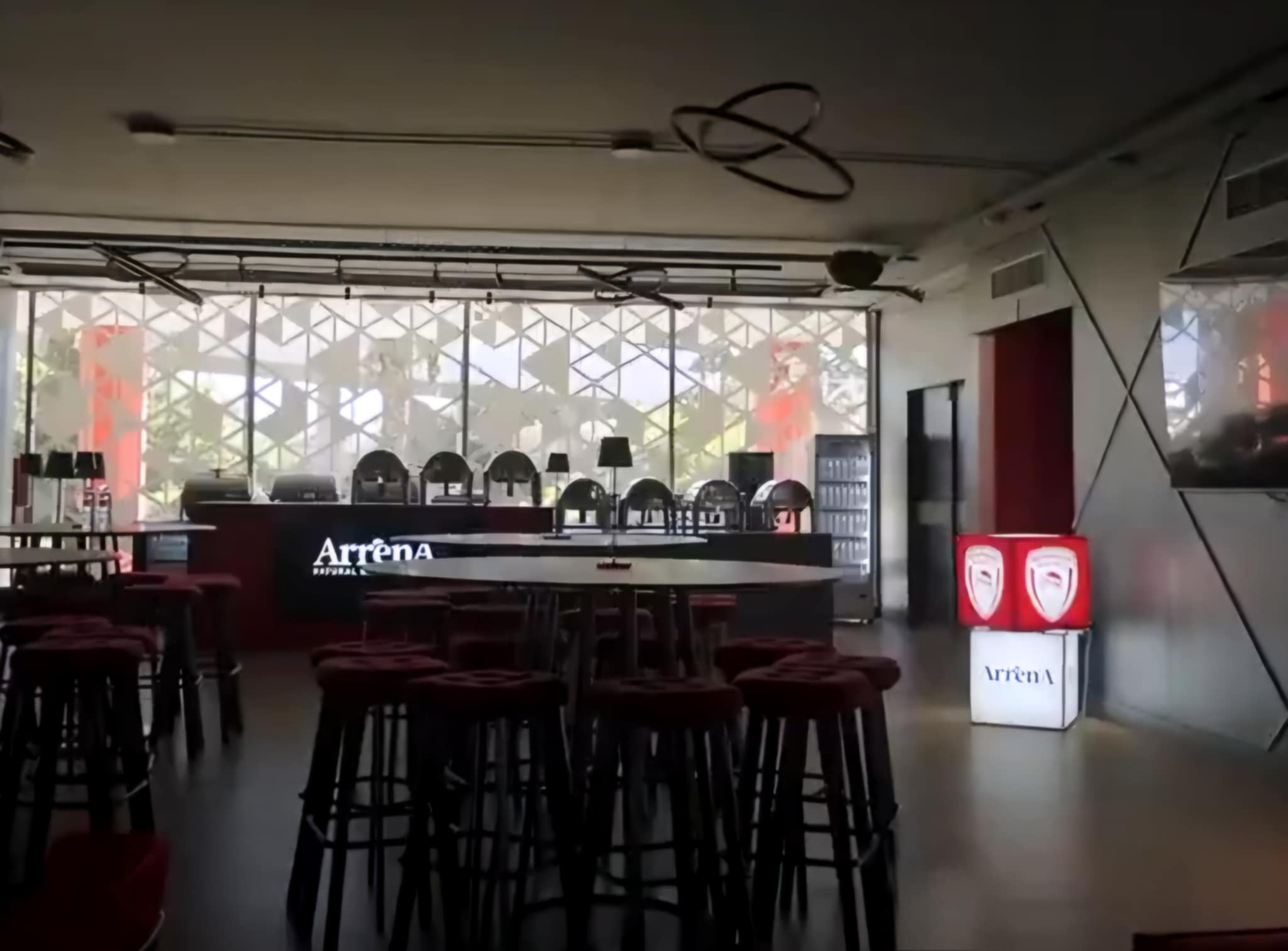 Arrena VIP Lounge: Ο Ολυμπιακός παρουσίασε τον νέο χώρο υποδοχής στο ΣΕΦ (vid)
