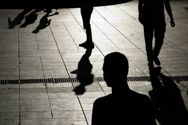 Στον… πάγο η αγορά εργασίας – Προσλήψεις σε παύση, απολύσεις σε αναμονή