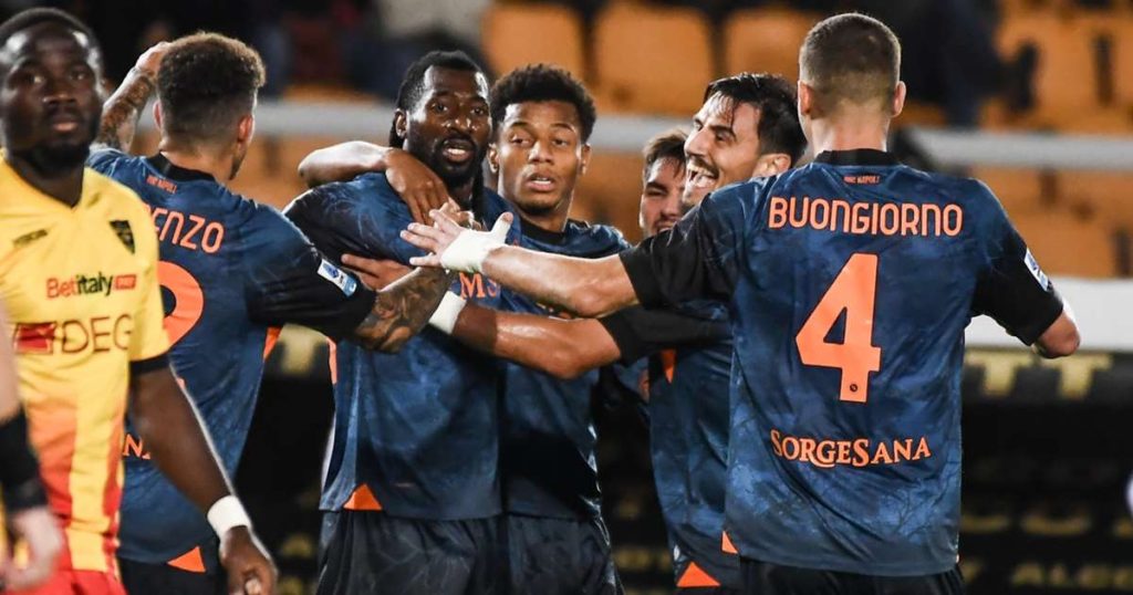 Λέτσε – Νάπολι 0-1: Όρθιοι… με «διπλό» κορυφής οι «παρτενοπέι»