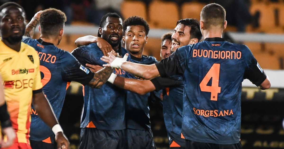 Λέτσε – Νάπολι 0-1: Όρθιοι… με «διπλό» κορυφής οι «παρτενοπέι»