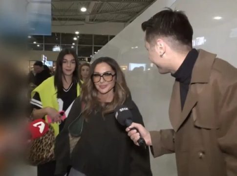 Δέσποινα Βανδή: Η πρώτη της αντίδρασή στις κάμερες μετά το τροχαίο και την καταδίκη του Μπισμπίκη