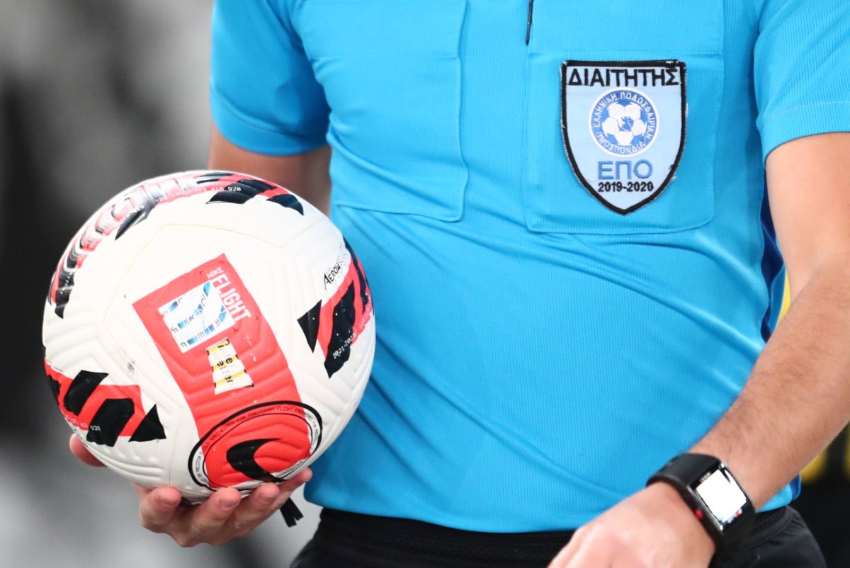 Χαμός στη Super League με τους διαιτητές: Οι τιμωρίες και ο αριθμός ρεκόρ