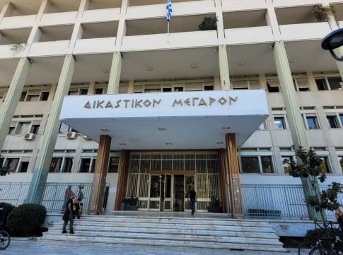 Ένταση στη δίκη για τα βίντεο των Τεμπών – Πήρε αναβολή για τις 28 Νοεμβρίου