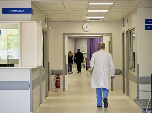 Δαπάνες υγείας: Στην κορυφή της ΕΕ η Ελλάδα σε επιβάρυνση νοικοκυριών – 35 στα 100 ευρώ δεν αποζημιώνονται