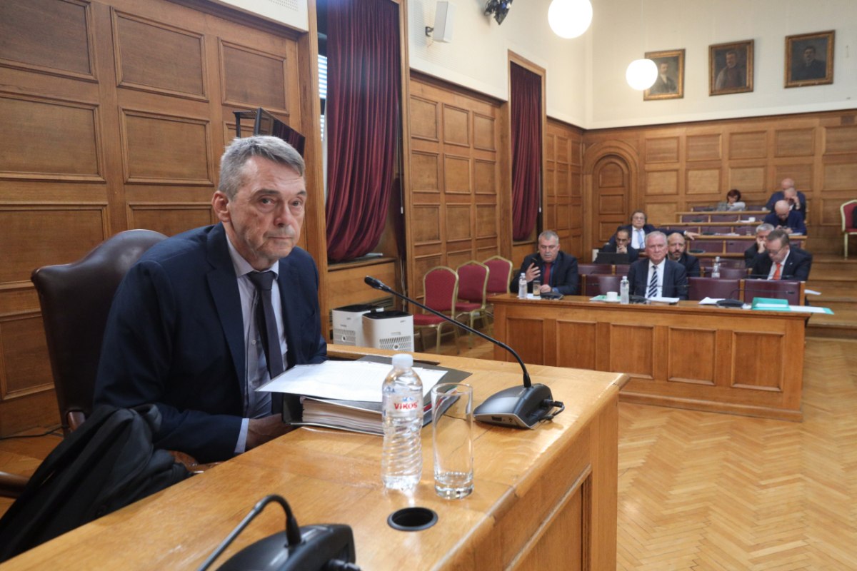 O Βάρρας «καρφώνει» Βορίδη για τον ΟΠΕΚΕΠΕ: «Παράνομη ενέργεια» το «συμφωνώ» – «Ηθελε να είναι εν εξελίξει οι ανομίες