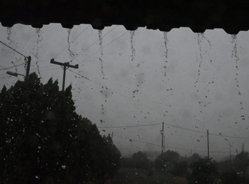 Έρχεται νέα κακοκαιρία με ισχυρές καταιγίδες – Ποιες περιοχές βρίσκονται στο «μάτι» του κυκλώνα