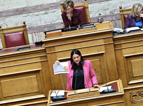 ΠΟΕΕΤ: Οργή των εργαζομένων σε εστίαση και τουρισμό – «Τα fake news της κυβέρνησης δεν έχουν τελειωμό…»