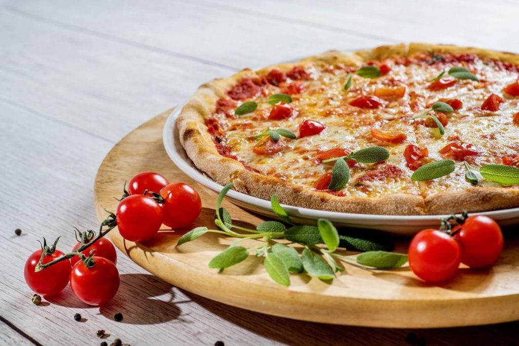 Κλείνουν δεκάδες καταστήματα της Pizza Hut στη Βρετανία – Βρίσκεται στο χείλος της πτώχευσης