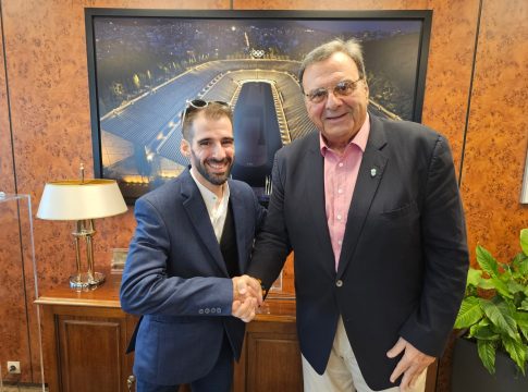 Τιμητική υποτροφία της Ελληνικής Ολυμπιακής Επιτροπής στον Παναγιώτη Καραΐσκο