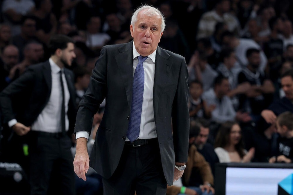 Ομπράντοβιτς για το ξέσπασμά του: «Όσα είπα δημόσια, τα είπα πρώτα στους παίκτες»