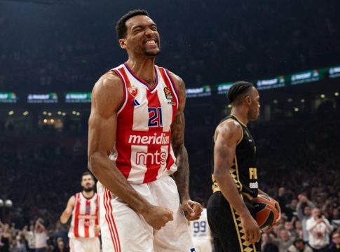 Τότε επιστρέφει στην δράση ο Μπολομπόι