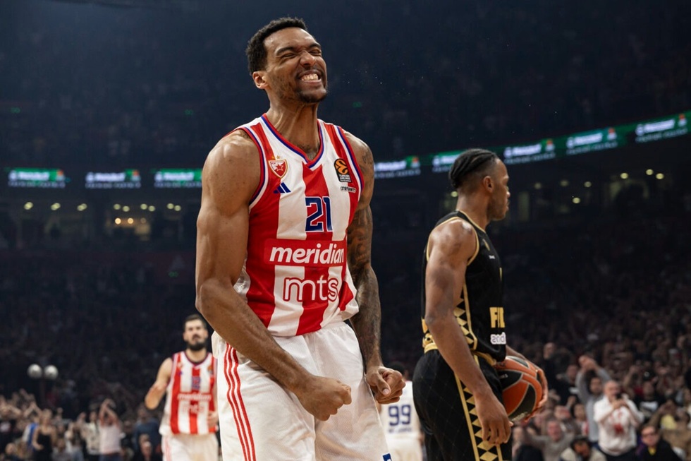 Τότε επιστρέφει στην δράση ο Μπολομπόι