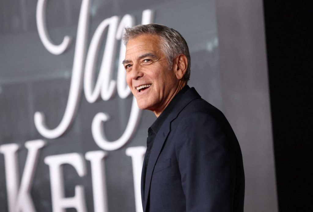 Δεν ήταν δικό μου λάθος: Ο Τζορτζ Κλούνεϊ για τη διάσημη χαίτη του τη δεκαετία του ’80