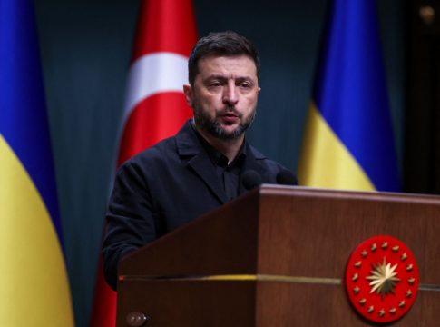 Ουκρανία: Οι όροι που απαιτεί το σχέδιο ΗΠΑ, Ρωσίας για τον τερματισμό του πολέμου – Τα «αγκάθια» για το Κίεβο