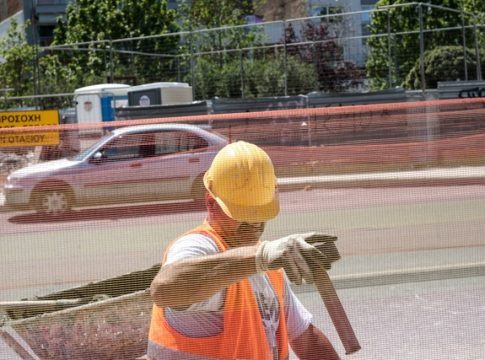 Φτώχεια: Πέμπτη χώρα στην ΕΕ η Ελλάδα – Σε κίνδυνο 1 στους 10 εργαζόμενους