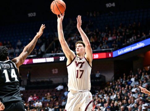 Μαγικός Αβδάλας με 33 πόντους στην επικράτηση του Βιρτζίνια Τεκ επί του Πρόβιντενς με 107-101 (vid)